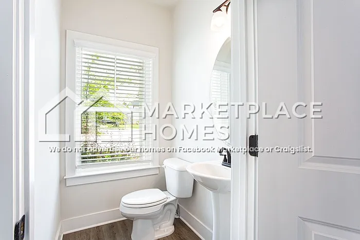 185 Russell Way — Photo 20