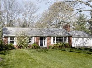 2422 Rambling Rd, Kalamazoo, MI 49008