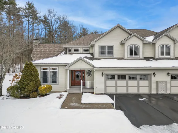 82 Stockbridge Ter Unit 82, Lee, MA 01238