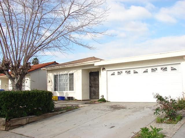 1st image of 2040 Malden Ave