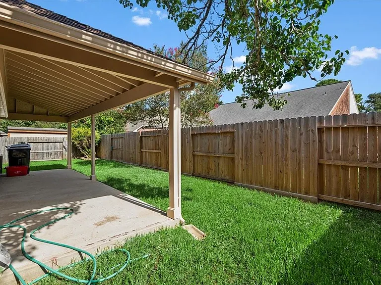 18182 Forest Cedars Dr — Photo 19