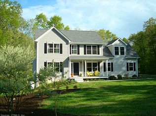 10 Miranda Way, East Lyme, CT 06333