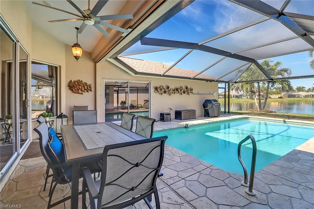 3 bed, 2.0 bath, 1905 sqft, $10,500 — Photo 1