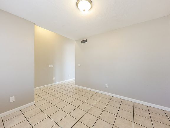 5th image of 17409 N 20th St