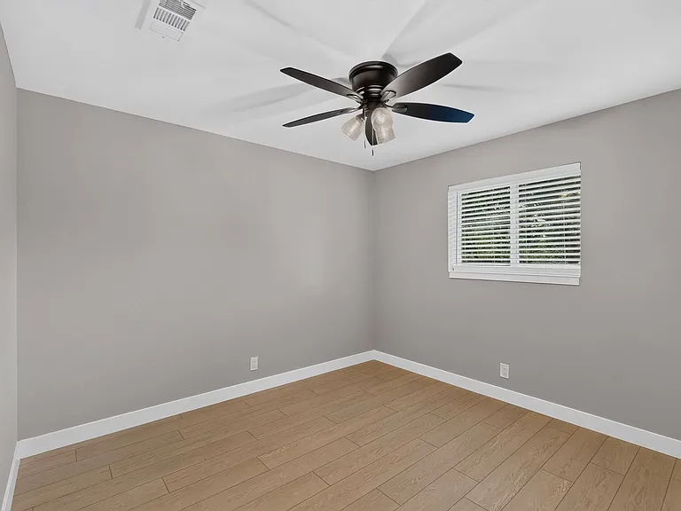2606 Hilldale Blvd — Photo 28