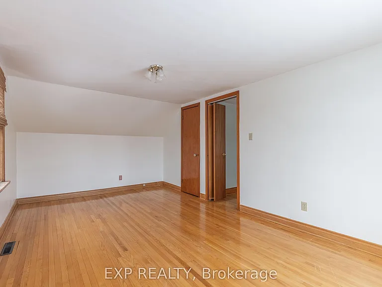 412 S Pelham Rd — Photo 21