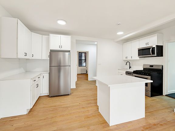 5th image of 47 Franklin St #4