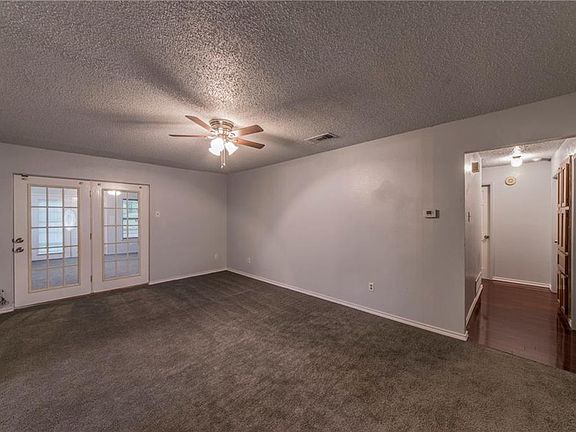 5th image of 3006 Marine Ct W