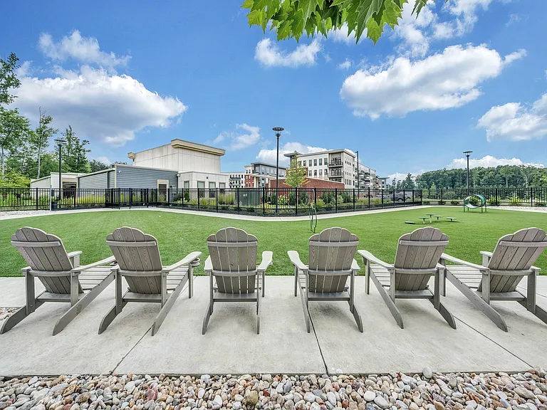 Luxe 360 on Centerpointe — Photo 79