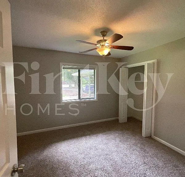 104 Lancers Loft — Photo 10