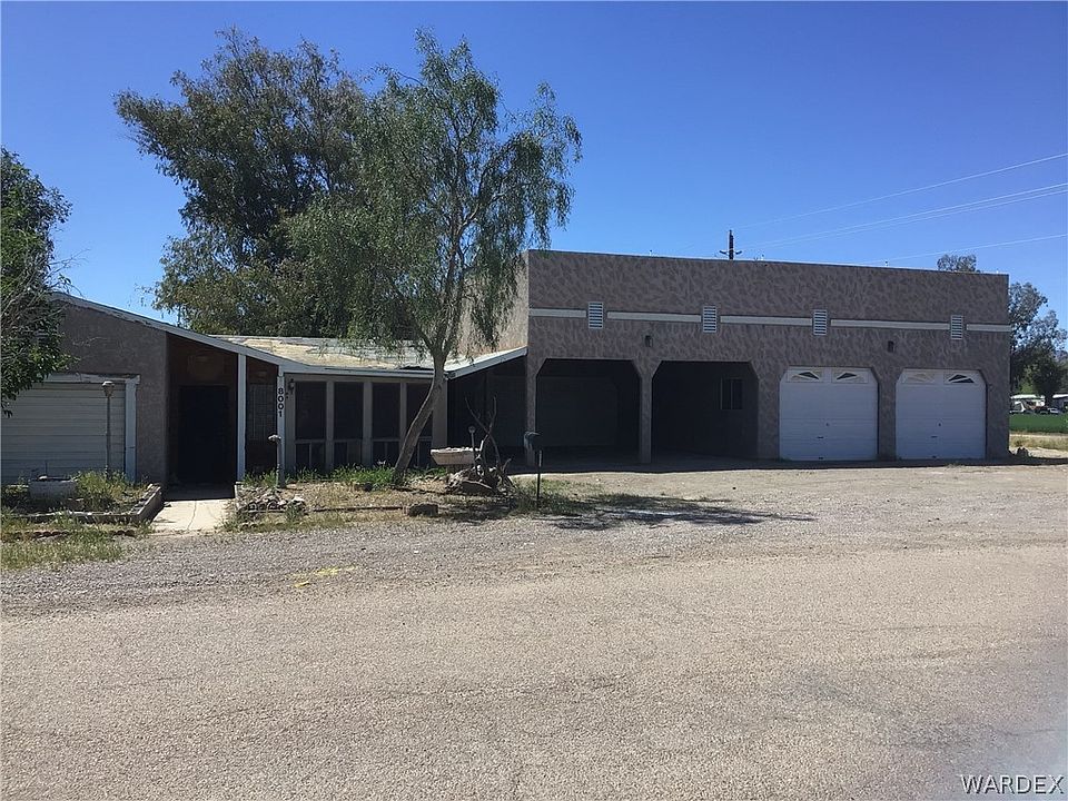 2nd image of 8001 S Smoketree Lane