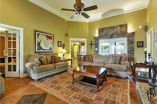 3rd image of 18108 Sherwood Ct