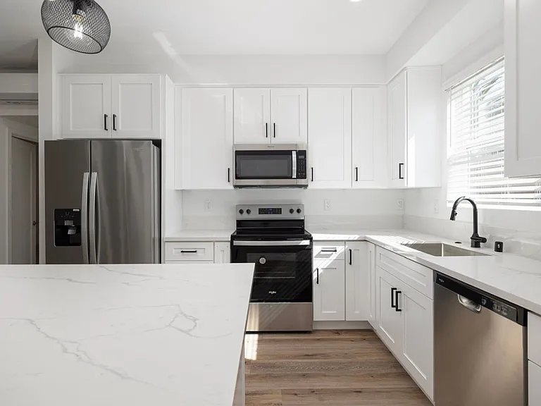 Olive Drive — Photo 2