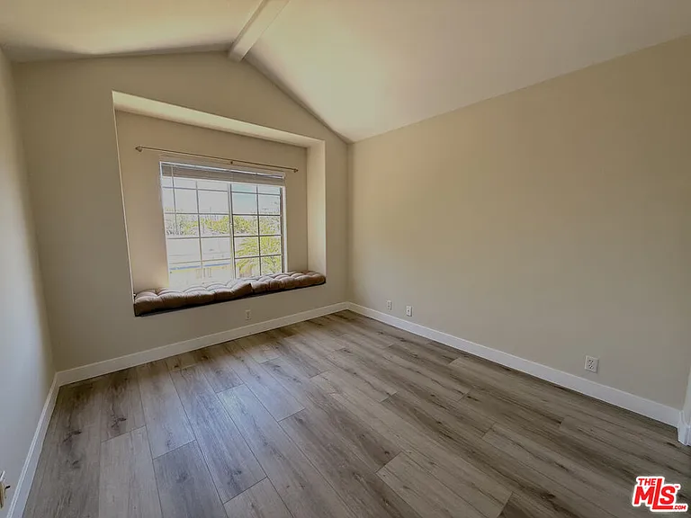 11536 Edinger Ave — Photo 9