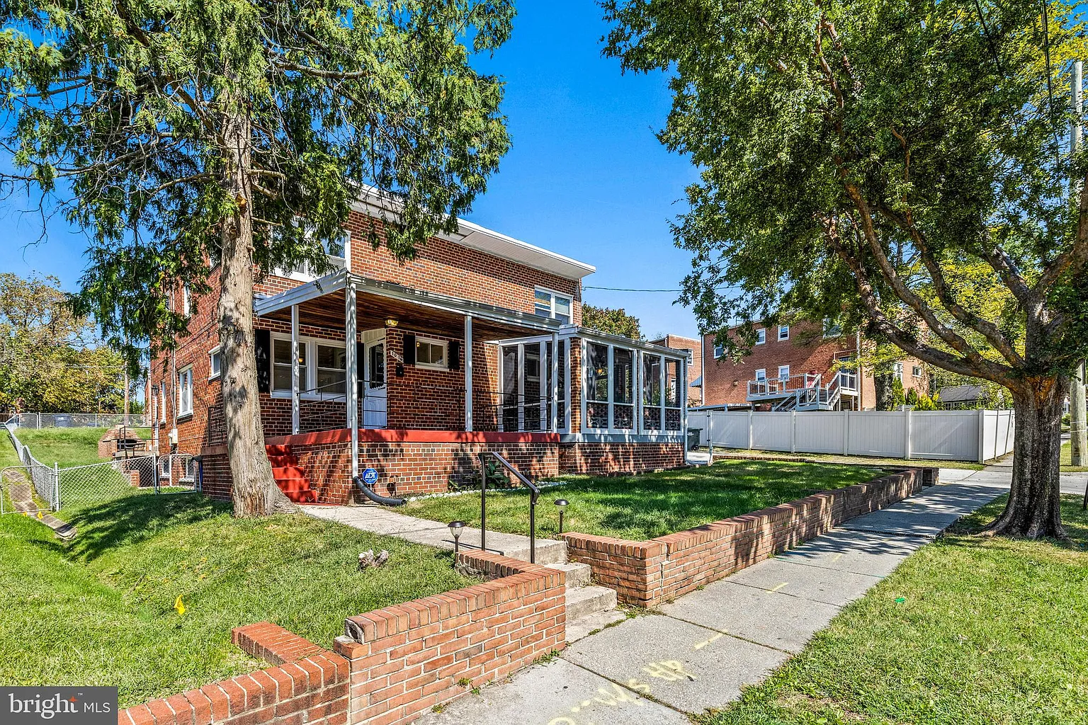 1016 Galloway St NE photo 1