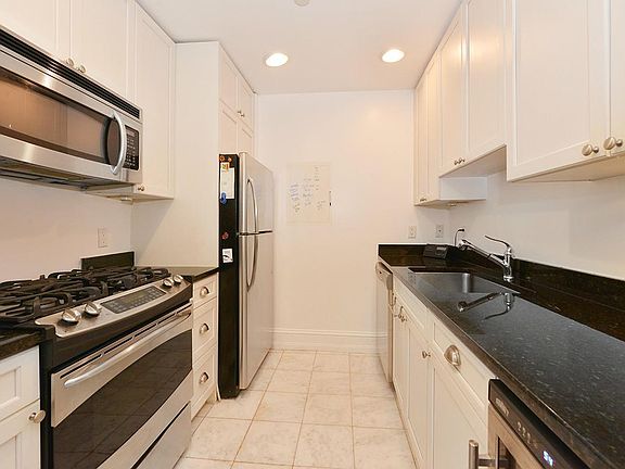 2nd image of 2098 Frederick Douglass Blvd APT 4J