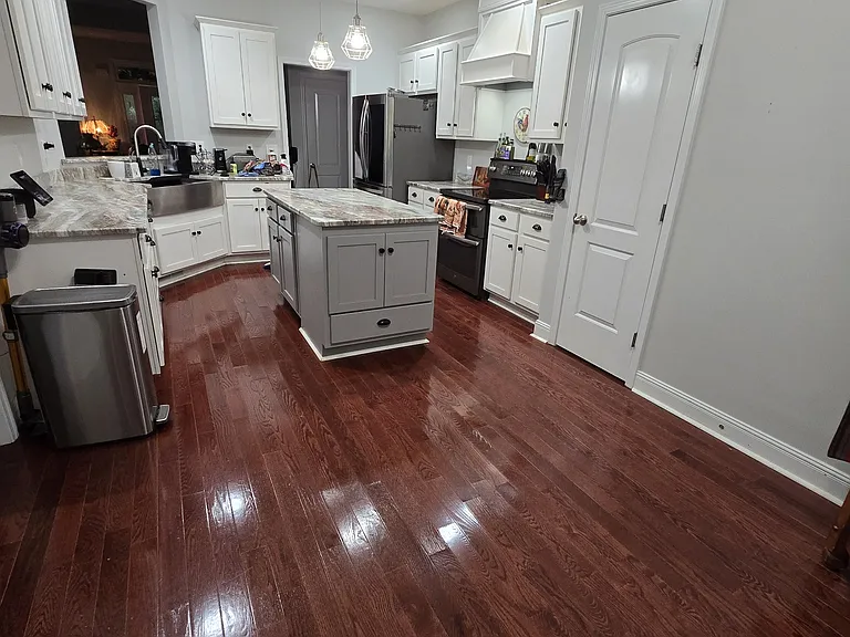 104 Yates Dr — Photo 6