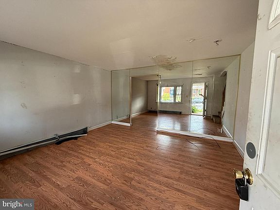 2nd image of 1808 Wadsworth Way