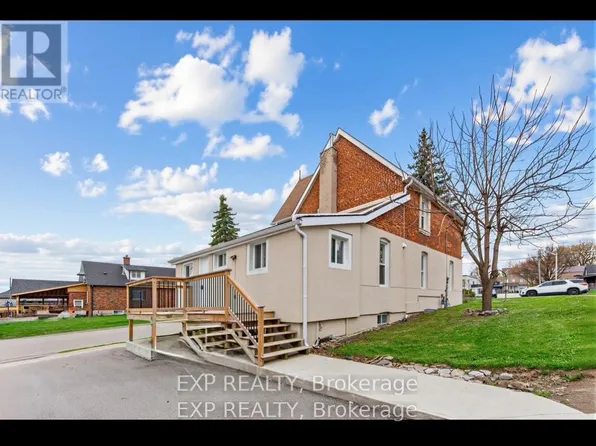 79 Barrie St, Bradford West Gwillimbury, ON L3Z 1G1