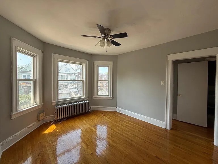 95 W 52nd St #2 — Photo 16