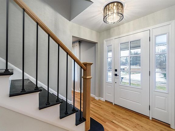 2nd image of 84 Forest Crest Dr