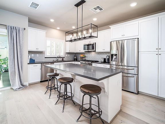4th image of 3200 Sher Ct