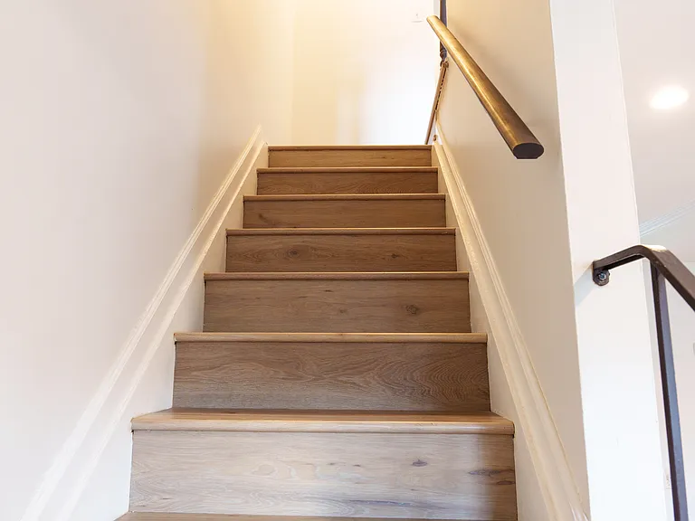 8439 Pioneer Dr — Photo 6