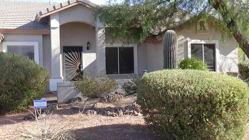 1st image of 1465 N 72nd St