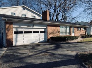 1833 S Waverly Rd, Lansing, MI 48917