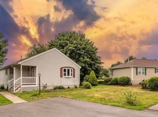 188 Crystal Water Dr UNIT 188, East Bridgewater, MA 02333
