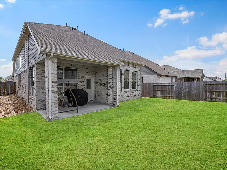 7115 Prairie Heights Dr — Photo 30