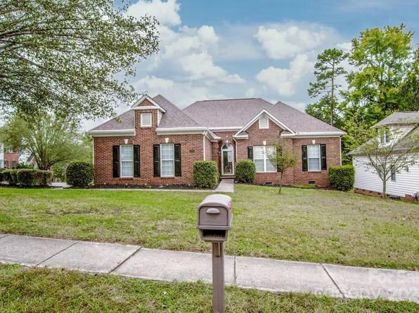 10705 Hellebore Rd, Charlotte, NC 28213