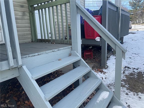 3rd image of 1365 East Ave