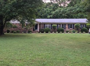 1010 Green Valley Dr, Paris, TN 38242