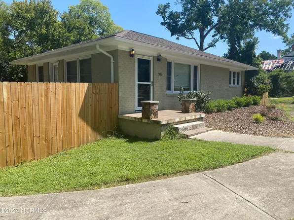 206 W Barrett Street, Carthage, NC 28327