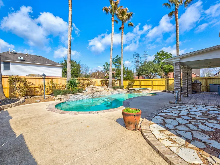 19806 Big Canyon Dr — Photo 32