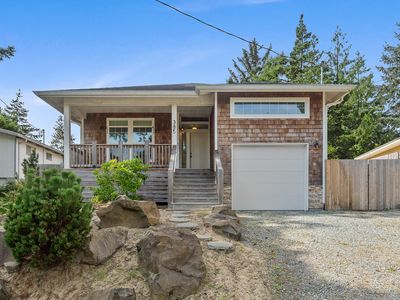385 4th St N, Manzanita, OR, 97130