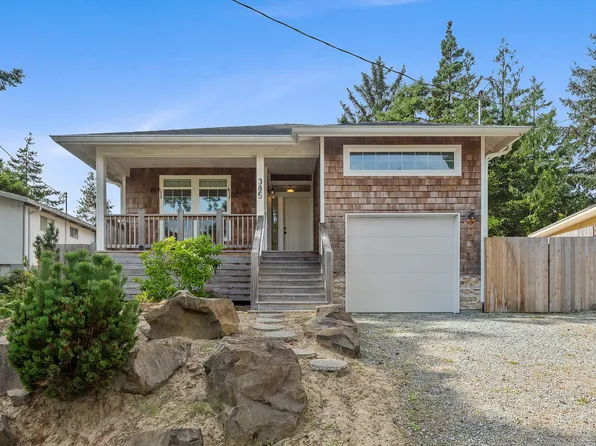 385 4th St N, Manzanita, OR 97130