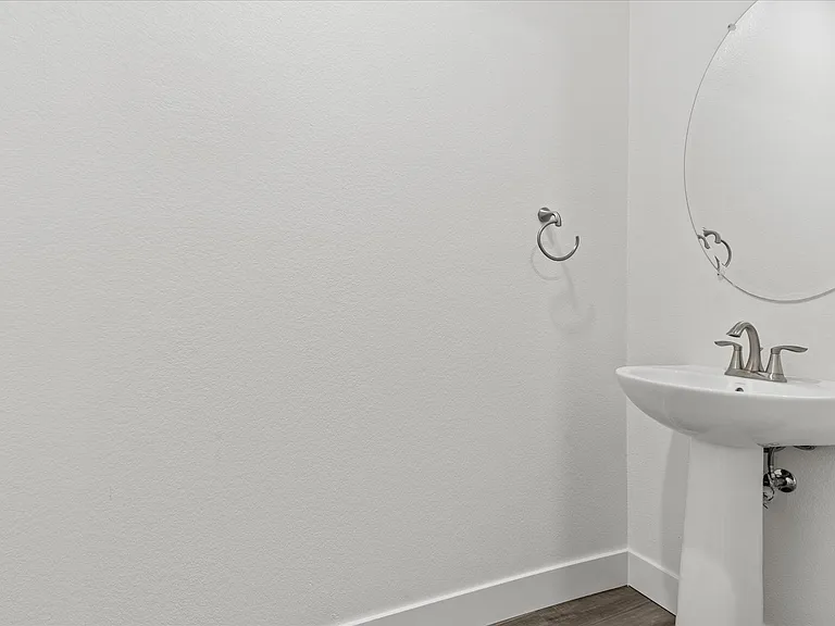 6921 Peak Way — Photo 31