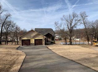 31701 S 622nd Rd, Grove, OK 74344