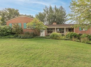 24200 Hazelmere Rd, Shaker Heights, OH 44122