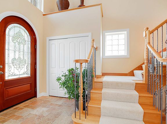 3rd image of 25540 W Prairiewood Ln