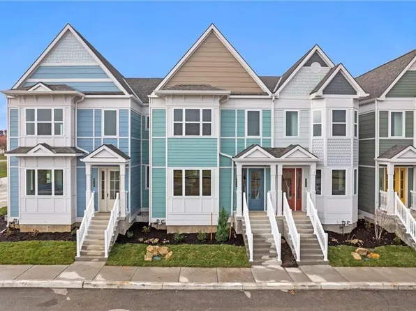 456 SW Brummel Rd, Lees Summit, MO 64081