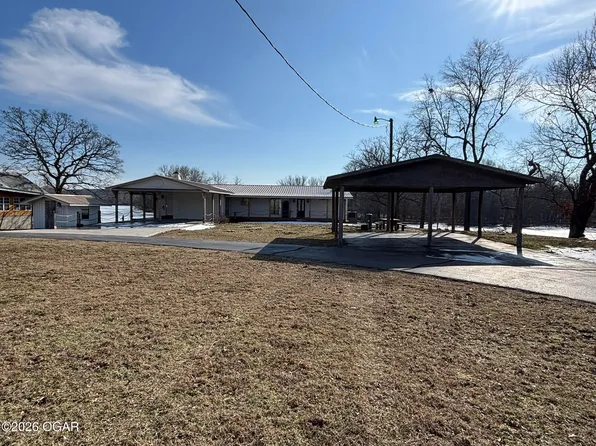 8120 SE Watermelon Ln, Galena, KS 66739