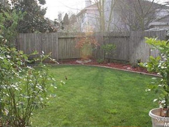 5th image of 1869 Rainier Cir