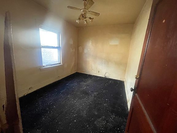 5th image of 6519 S Rockwell St