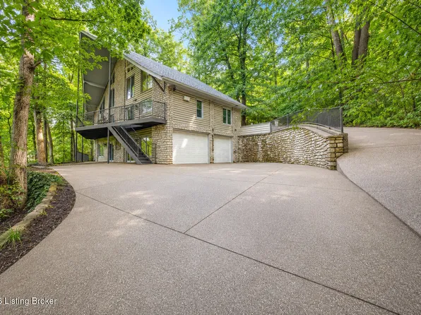 1909 Charbdin Pl, Riverwood, KY 40207