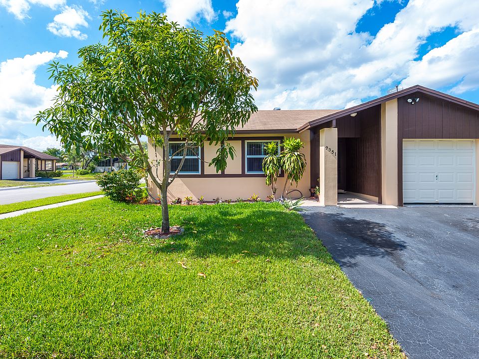 1st image of 9351 E Elm Ln