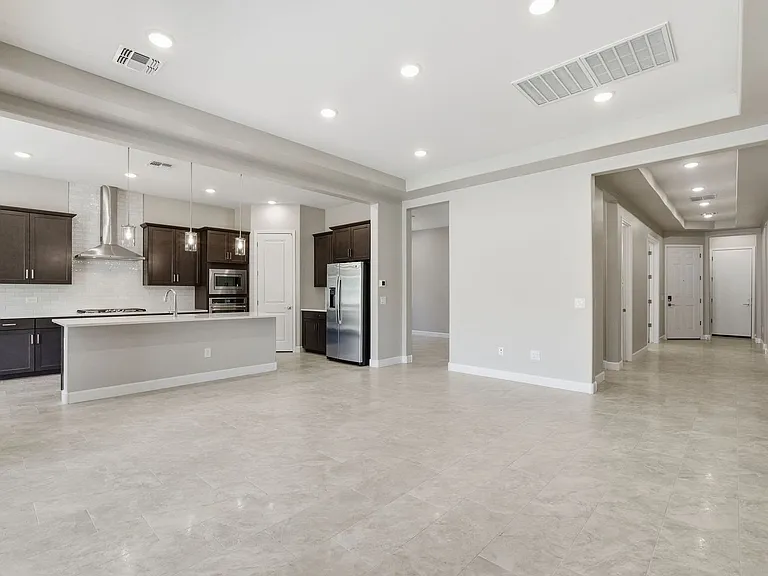 293 E Jasper Ct — Photo 6