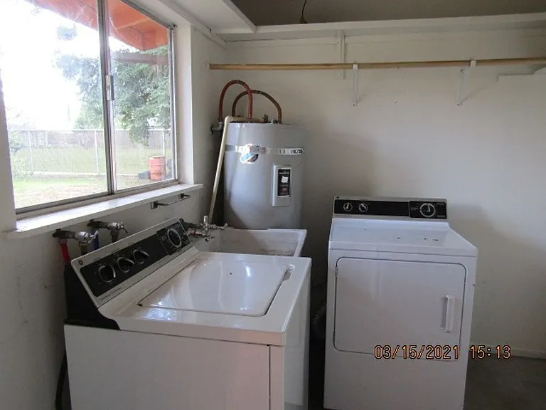 2417 & 2419 Happy Valley Dr — Photo 10